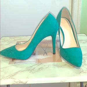 Green Pumps